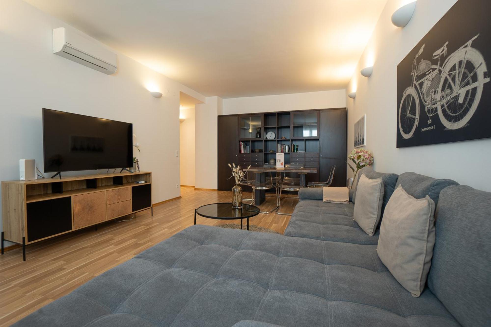 Charming Apartment With Balcony, Close To Stephansdom Cathedral 비엔나 외부 사진
